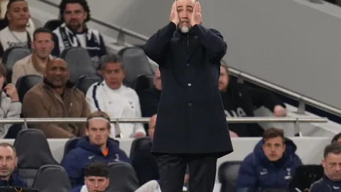 “2025年瓦尔德内尔杯盛事：乒乓传奇巅峰对决，全球聚焦乒乓球盛况”